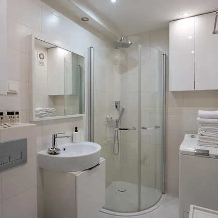 Comfort Kosciuszki 24 - Properunit Apartmán Vratislav